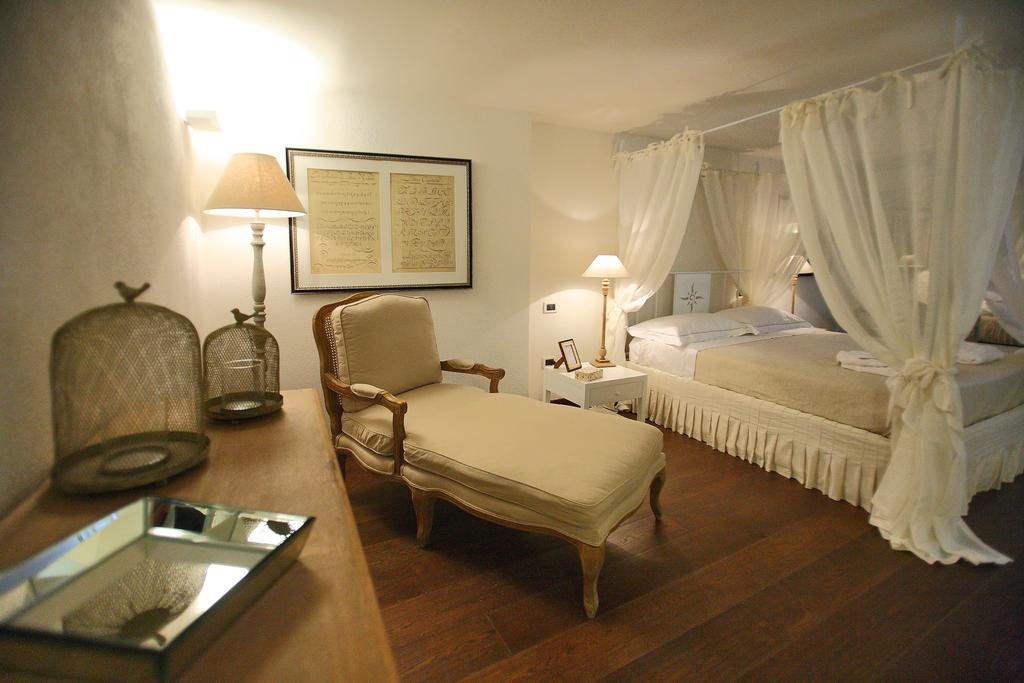 산카시아노 Don Totu - Dimora Storica B&B 객실 사진