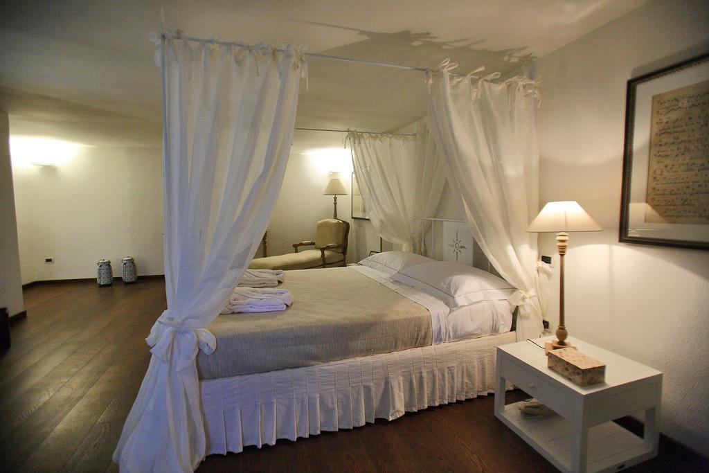 산카시아노 Don Totu - Dimora Storica B&B 객실 사진